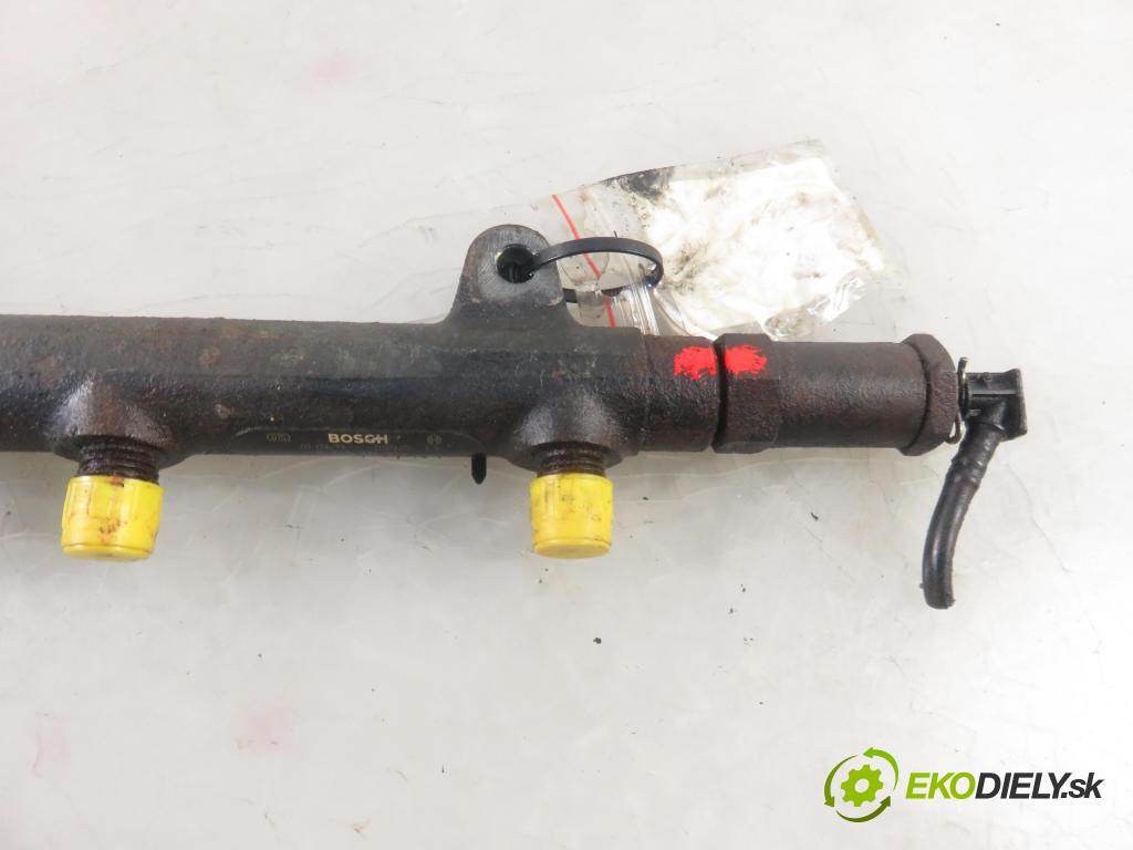 RENAULT TRAFIC II Skrzynia (FL) FURGON 2001 74,00 1.9 dCi - F9Q 760 1870,00 Lišta vstrekovacia 0445214024 ; 7700114017 ; 0281002405 (Vstrekovacie lišty)