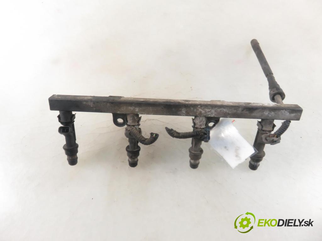 CHEVROLET AVEO / KALOS liftback (T200) HB 2005 69,00 1.4 16V 94 E-TEC II - F14D3 1399,00 Lišta vstrekovacia 96386780 ; 25334150 (Vstrekovacie lišty)