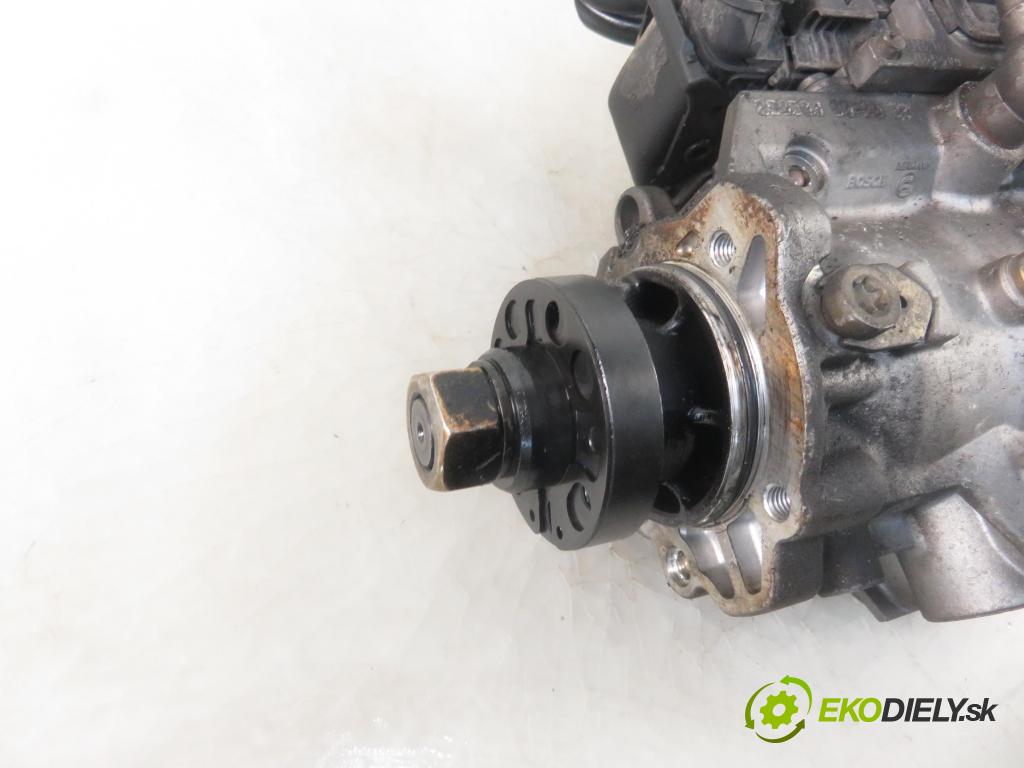 OPEL VECTRA C (Z02) SEDAN 2003 74,00 2.0 DTI 16V 101 - Y 20 DTH 1995,00 Pumpa vstrekovacia 0281010717 ; 0470504204 ; 22451346 (Vstrekovacie čerpadlá)