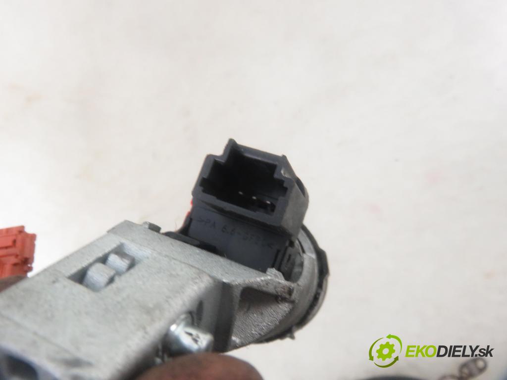 CITROEN C5 II Break (RE_) KOMBI 2005 80,00 1.6 HDi (RE8HZB) - 9HZ (DV6TED4) 1560,00 spinačka 9648445180 (Spínacie skrinky a kľúče)