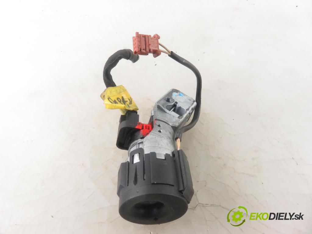 CITROEN C5 II Break (RE_) KOMBI 2005 80,00 1.6 HDi (RE8HZB) - 9HZ (DV6TED4) 1560,00 spinačka 9648445180 (Spínacie skrinky a kľúče)