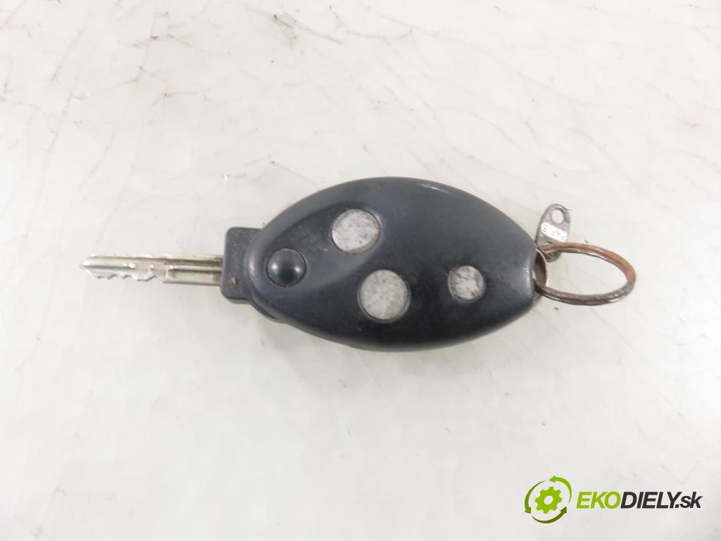 CITROEN C5 II Break (RE_) KOMBI 2005 80,00 1.6 HDi (RE8HZB) - 9HZ (DV6TED4) 1560,00 spinačka 9648445180 (Spínacie skrinky a kľúče)