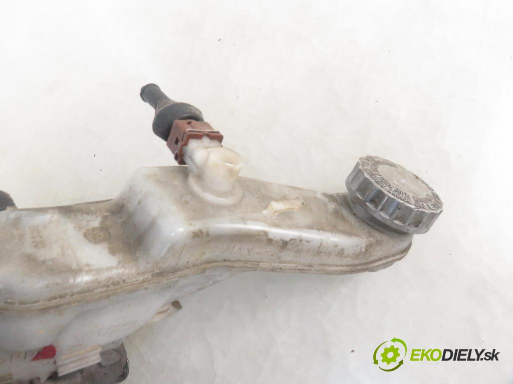 SUZUKI SX4 (EY, GY) CROSSOVER 2006 88,00 1.9 DDiS (RW 419D) - D19AA 1910,00 Posilovač 0204051436 (Servočerpadlá, pumpy riadenia)