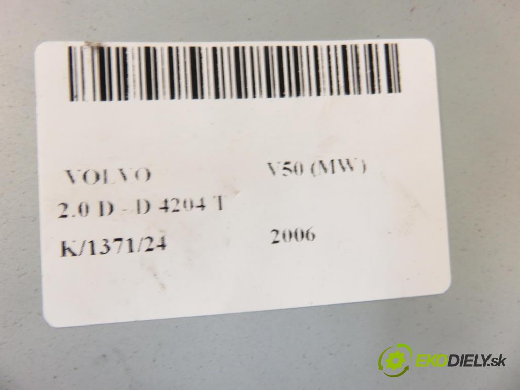 VOLVO V50 (MW) KOMBI 2006 100,00 2.0 D 136 - D 4204 T (PSA) 1997,00 Zosilňovač Antenní: 30732053 (Zosilňovače)