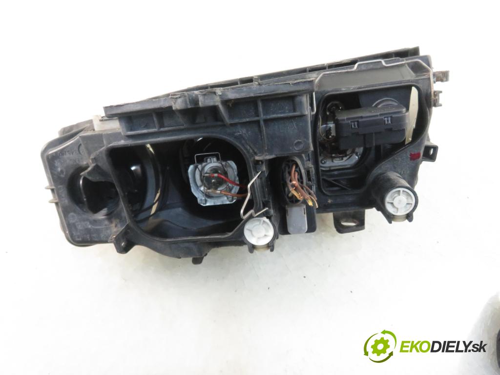 AUDI A4 (8E2, B6) SEDAN 2002 96,00 1.9 TDI PD 130 - AWX 1896,00 Svetlo PP 8E0941004F