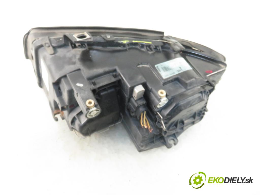 AUDI A4 (8E2, B6) SEDAN 2002 96,00 1.9 TDI PD 130 - AWX 1896,00 Svetlo PP 8E0941004F