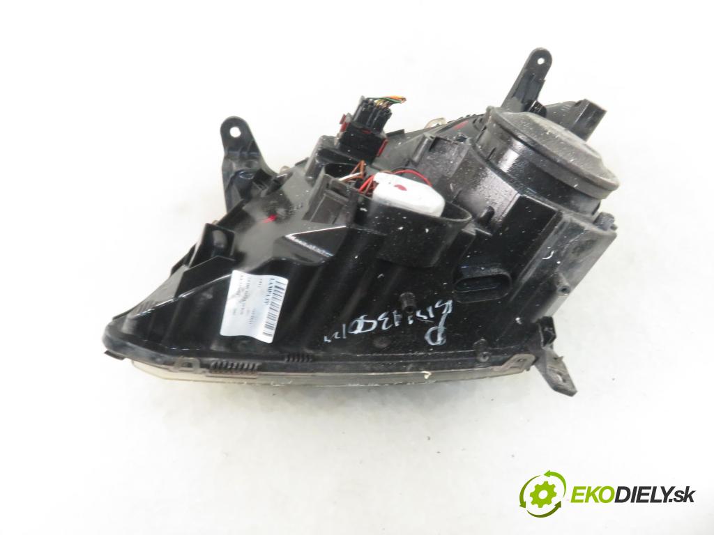 OPEL VECTRA C (Z02) SEDAN 2003 74,00 2.0 DTI 16V 101 - Y 20 DTH 1995,00 Svetlo PP
