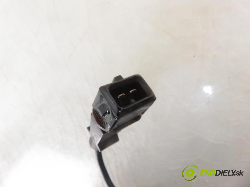 VW PASSAT B5 Variant (3B5) KOMBI 1999 81,00 1.9 TDI 110 - AFN 1896,00 vstřikovací ventily 028130201S ; 028130201T (Vstřikovací ventily)