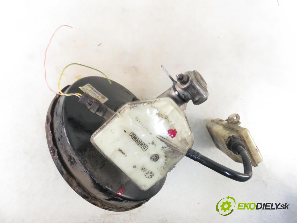 PEUGEOT 307 Break (3E) KOMBI 2007 66,00 1.6 HDI 90 - 9HX (DV6ATED4) 1560,00 Posilovač 9639662180 ; 0204024613 (Servočerpadlá, pumpy riadenia)