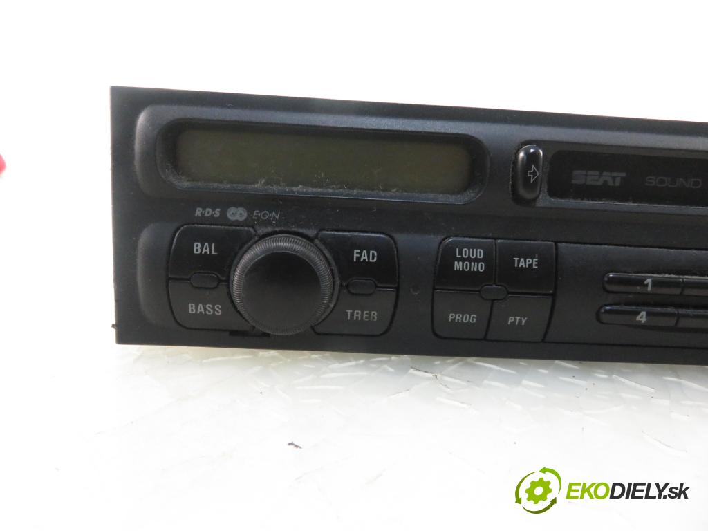 SEAT TOLEDO II (1M2) SEDAN 1999 81,00 1.9 TDI 110 - AHF 1896,00 RADIO Modul 1M0035152A