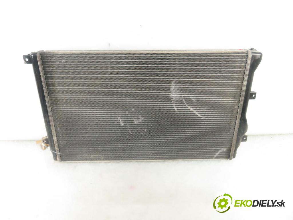 VW PASSAT B6 Variant (3C5) KOMBI 2006 77,00 1.9 TDI - BXE 1896,00 chladič vody 1K0121253H