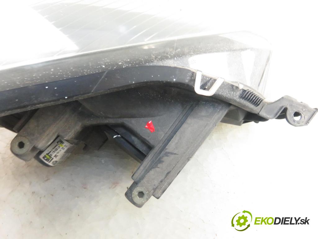 OPEL ASTRA H GTC (L08) HB 2007 0,00 1.3 CDTI - Z 13 DTH 1248,00 Svetlo LP 93178635LH