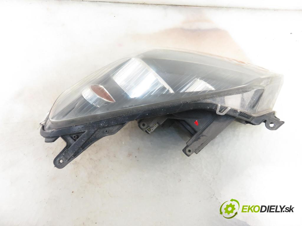 OPEL ASTRA H GTC (L08) HB 2007 0,00 1.3 CDTI - Z 13 DTH 1248,00 Svetlo LP 93178635LH