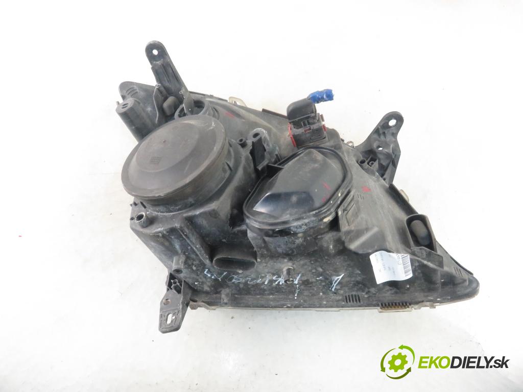 OPEL VECTRA C (Z02) SEDAN 2003 74,00 2.0 DTI 16V 101 - Y 20 DTH 1995,00 Svetlo LP