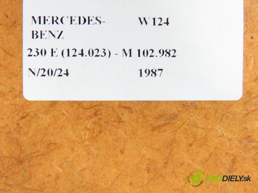 MERCEDES-BENZ Sedan (W124) SEDAN 1987 0,00 230 E (124.023) - M 102.982 2298,00 Sedadlá, sedačky 