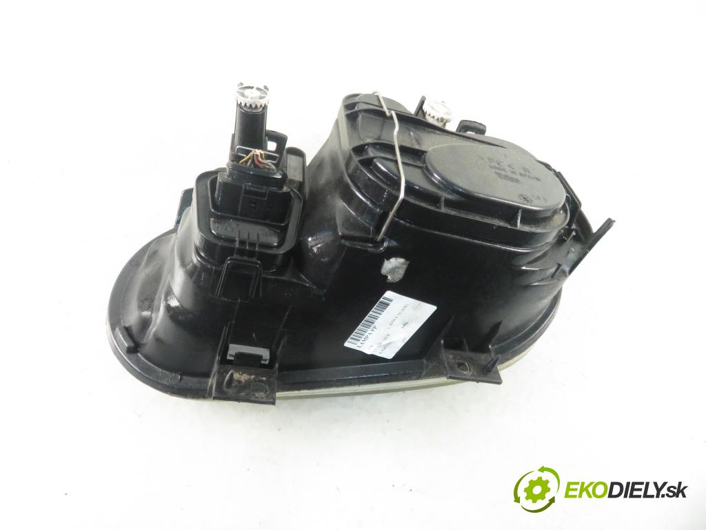 VW GOLF IV (1J1) HB 1998 66,00 1.9 TDI - AGR 1896,00 Svetlo PP 1J1941018B