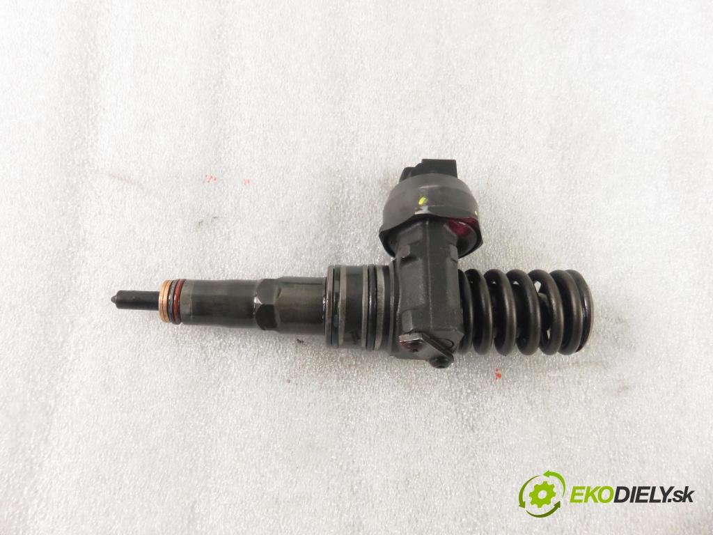 VW TOURAN (1T1, 1T2) MINIVAN 2005 77,00 1.9 TDI - BKC 1896,00 Vstrekovač 038130073AG ; 0414720215 (Vstrekovače)