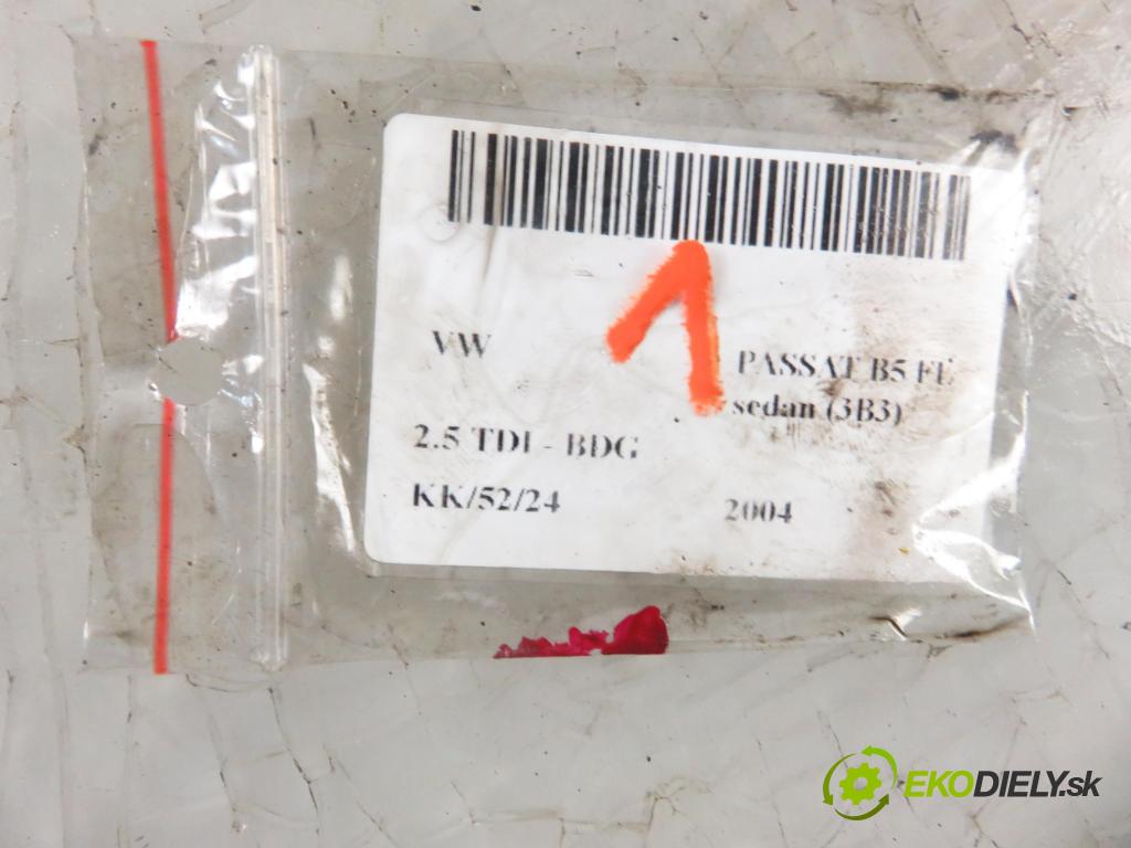 VW PASSAT B5.5 (3B3) SEDAN 2004 120,00 2.5 TDI - BDG 2496,00 vstrekovač 059130201G (Vstrekovače)