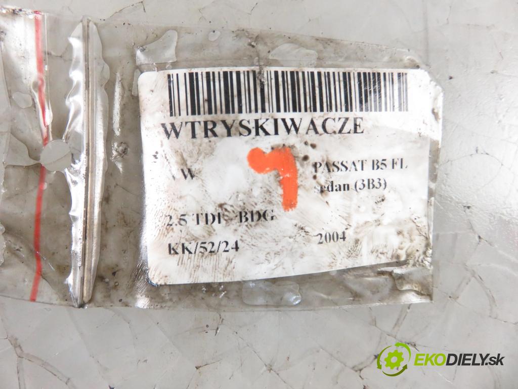VW PASSAT B5.5 (3B3) SEDAN 2004 120,00 2.5 TDI - BDG 2496,00 vstrekovač 059130201G (Vstrekovače)