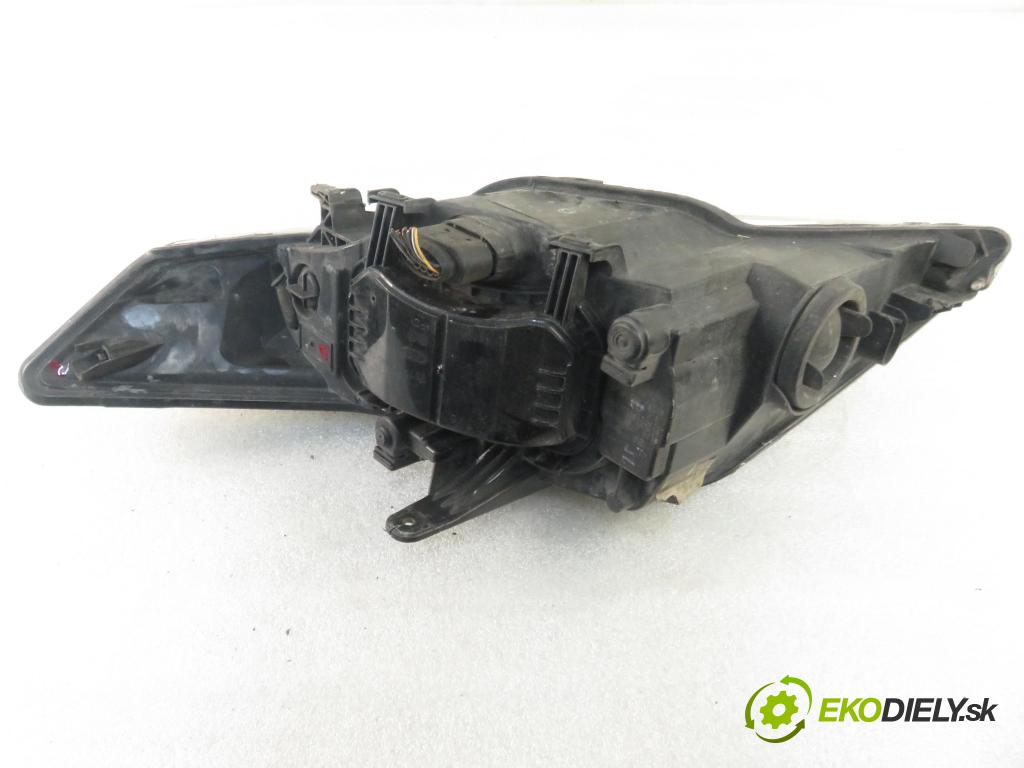 FORD MONDEO IV Turnier (BA7) KOMBI 2006 103,00 2.0 TDCi - QXBA 1997,00 Svetlo PP 7S7113D152BJ