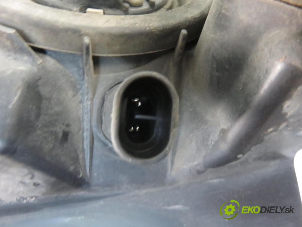 OPEL ZAFIRA A Nadwozie Wielkopojemne (MPV) (T98) MINIVAN 2002 92,00 1.8 16V 125 - Z 18 XE 1796,00 Svetlo PP 90582022