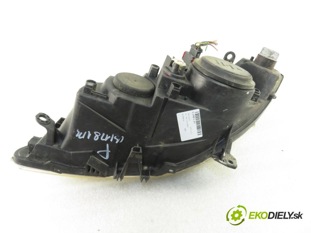 PEUGEOT 307 (3A/C) HB 2002 81,00 1.6 - NFU (TU5JP4) 1587,00 Svetlo PP 9646291980