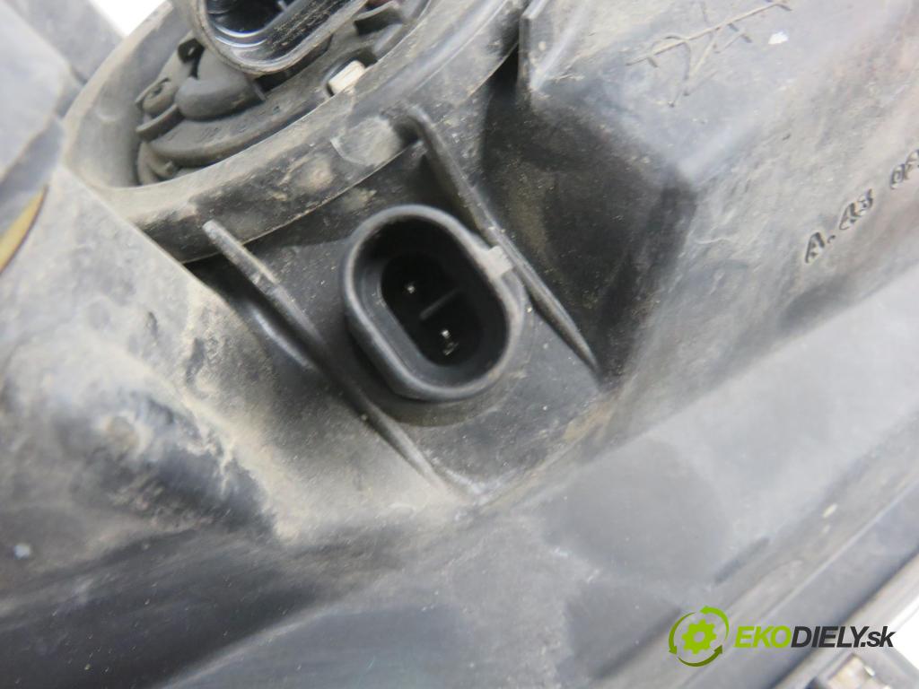 OPEL ZAFIRA A Nadwozie Wielkopojemne (MPV) (T98) MINIVAN 2002 92,00 1.8 16V 125 - Z 18 XE 1796,00 Svetlo LP 90582021
