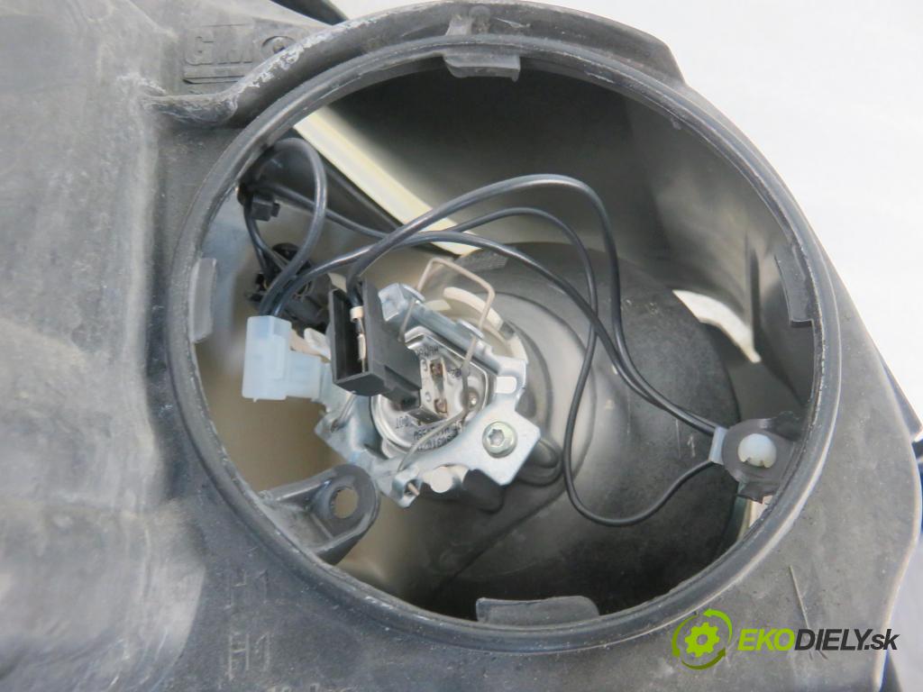 OPEL CORSA D (S07) HB 2008 59,00 1.2 - Z 12 XEP 1229,00 Svetlo LP 13186381