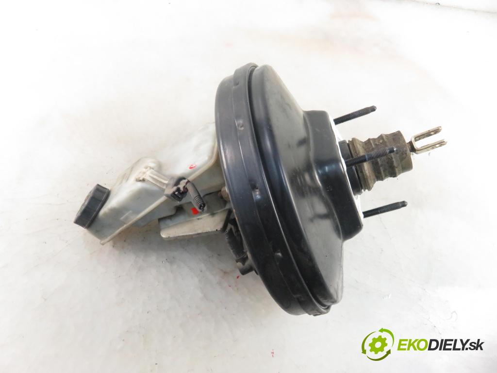 VOLVO V50 (MW) KOMBI 2006 100,00 2.0 D 136 - D 4204 T (PSA) 1997,00 Posilovač 4N512B195AK (Servočerpadlá, pumpy riadenia)