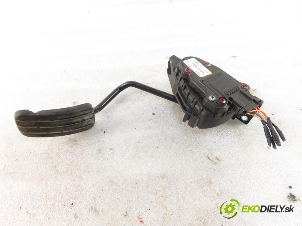 OPEL VIVARO A Autobus (X83) BUS 2005 99,00 2.5 DTI - G9U 730 2464,00 Potenciometer plynu 7700313060 ; 6PV00811914 (Pedále)