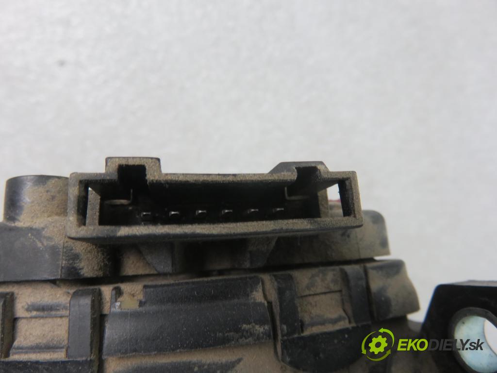 OPEL VIVARO A Autobus (X83) BUS 2005 99,00 2.5 DTI - G9U 730 2464,00 Potenciometer plynu 7700313060 ; 6PV00811914 (Pedále)