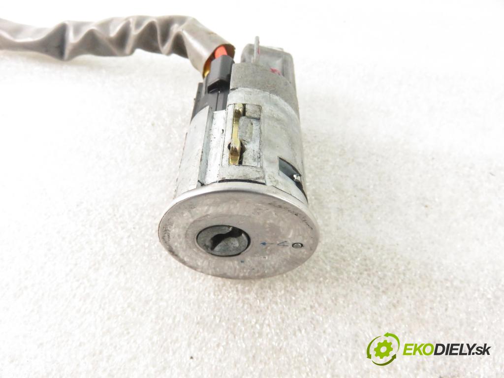 OPEL VIVARO A Autobus (X83) BUS 2005 99,00 2.5 DTI - G9U 730 2464,00 spinačka  (Spínacie skrinky a kľúče)