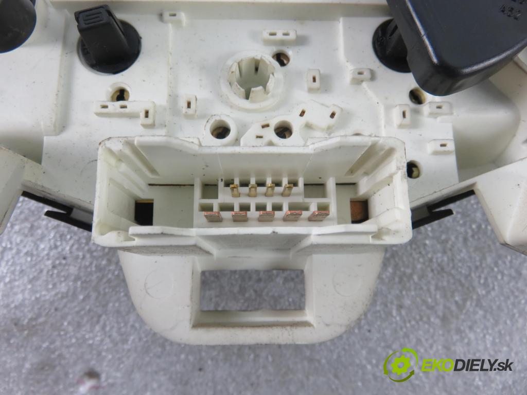 OPEL VIVARO A Autobus (X83) BUS 2005 99,00 2.5 DTI - G9U 730 2464,00 Panel topení KLIMATIZACE: W964098P