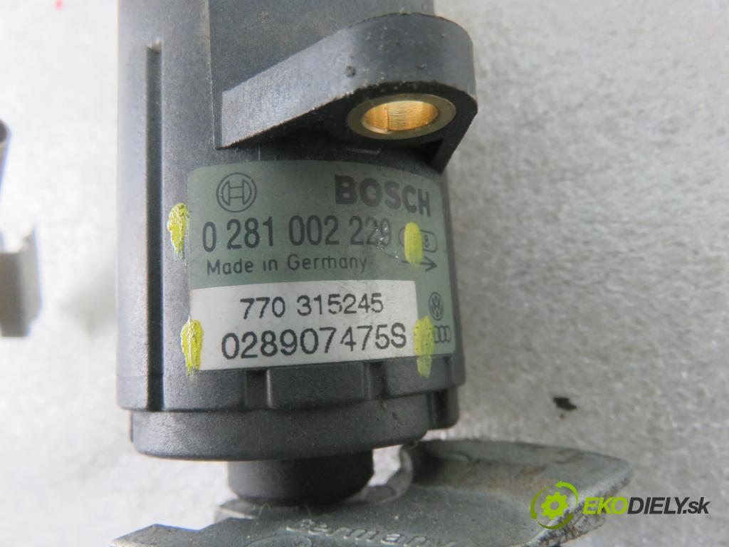 AUDI A4 (8D2, B5) SEDAN 1997 81,00 1.9 TDI 110 - AFN 1896,00 Potenciometer plynu 0281002229 ; 028907475S (Pedále)