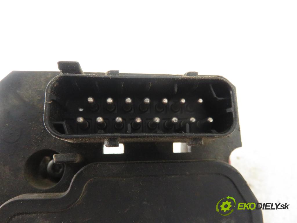 VW PASSAT B5.5 Variant (3B6) KOMBI 2002 96,00 1.9 TDI 4motion - AVF 1896,00 Pumpa ABS 8E0614111AS ; 0265202401 (Pumpy ABS)