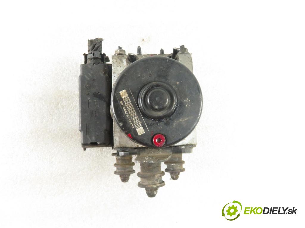 AUDI A3 (8P1) HB 2003 77,00 1.9 TDI PD 105 - BKC 1896,00 Pumpa ABS 1K0614517B ; 10096003433 ; 1K0907379D (Pumpy ABS)