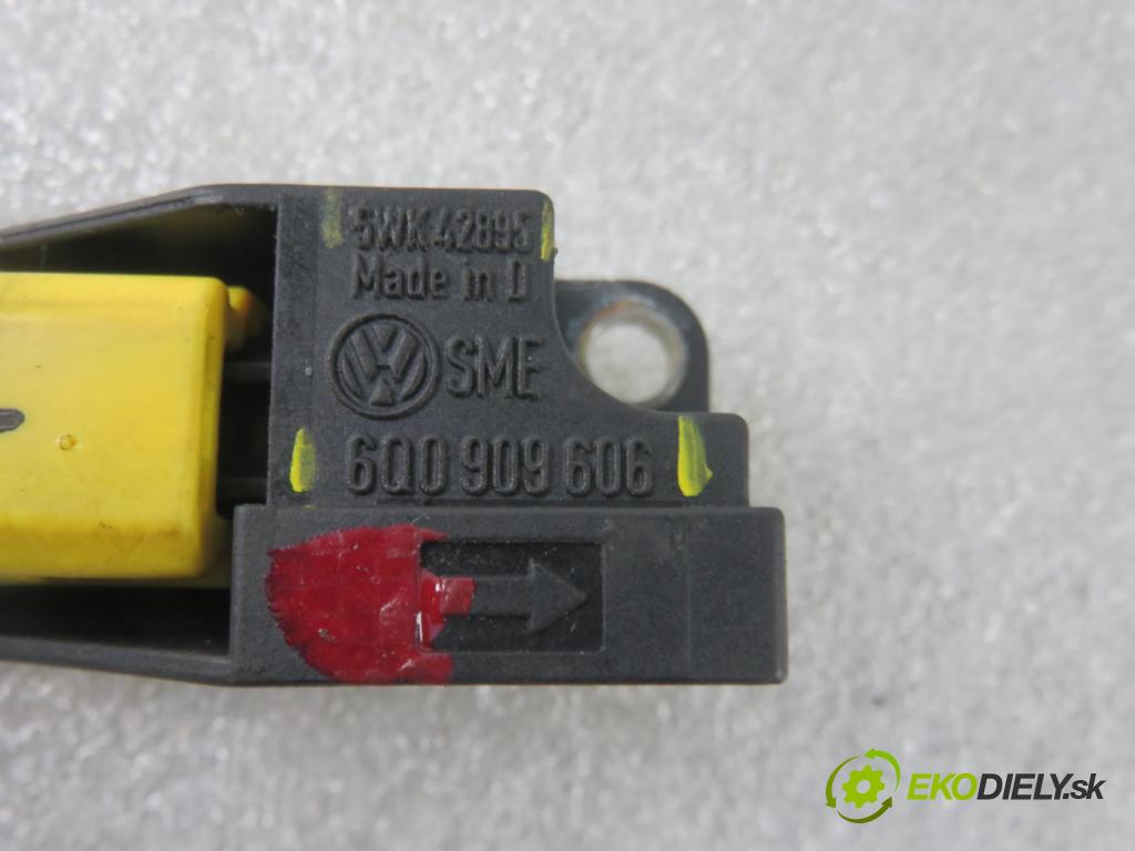 VW PASSAT B5.5 Variant (3B6) KOMBI 2002 96,00 1.9 TDI 4motion - AVF 1896,00 Snímač nárazu 5WK42895 ; 6Q0909606 (Snímače nárazu)