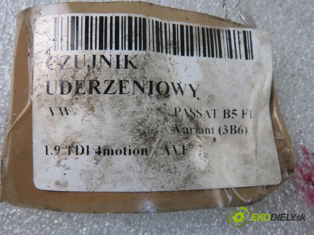 VW PASSAT B5.5 Variant (3B6) KOMBI 2002 96,00 1.9 TDI 4motion - AVF 1896,00 Snímač nárazu 5WK42895 ; 6Q0909606 (Snímače nárazu)