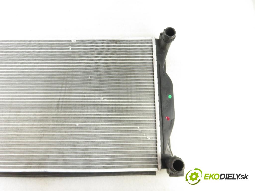AUDI A4 (8E2, B6) SEDAN 2002 96,00 1.9 TDI PD 130 1896,00 chladič vody