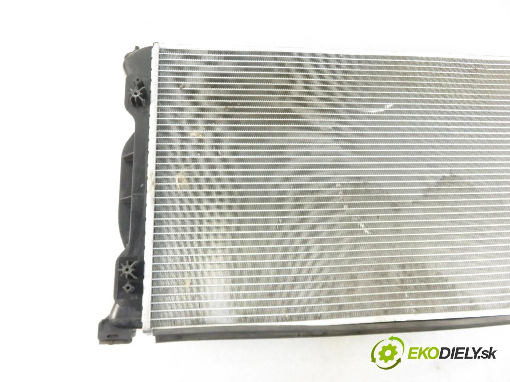 AUDI A4 (8E2, B6) SEDAN 2002 96,00 1.9 TDI PD 130 1896,00 chladič vody