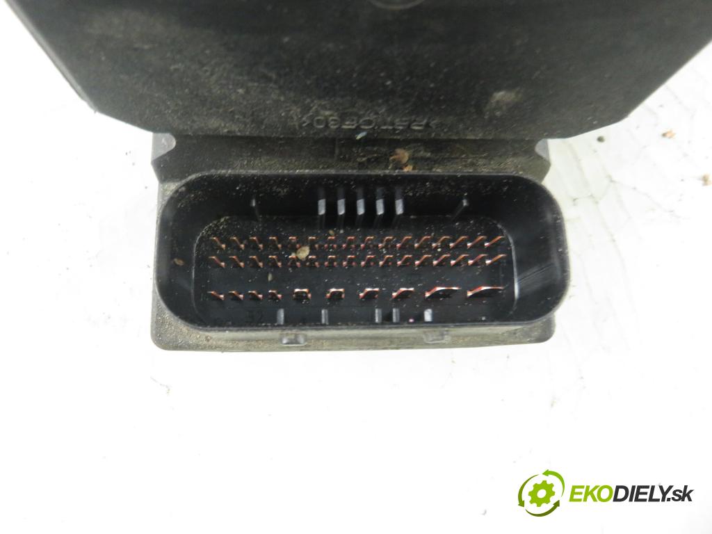 AUDI A4 (8E2, B6) SEDAN 2002 96,00 1.9 TDI PD 130 1896,00 Pumpa ABS 0265950011 ; 8E0614517 ; 0265225048 (Pumpy ABS)