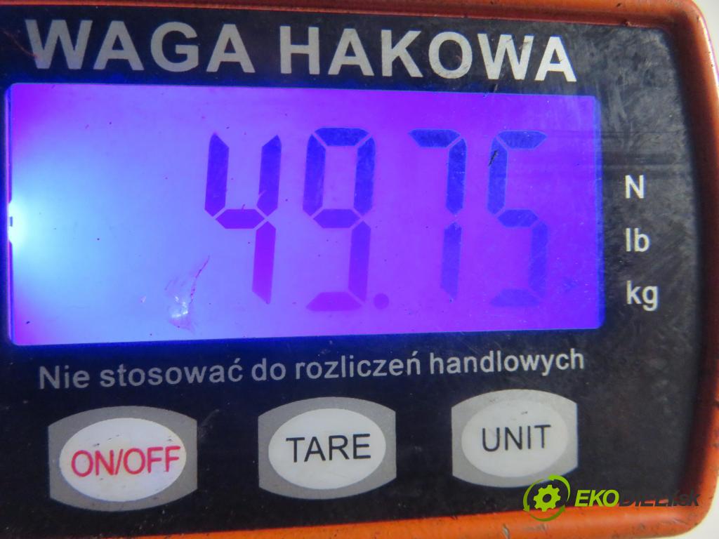 SKODA OCTAVIA I (1U2) LIFTBACK 2005 66,00 1.9 TDI - ALH 1896,00 výztuha zadní část ABS 
