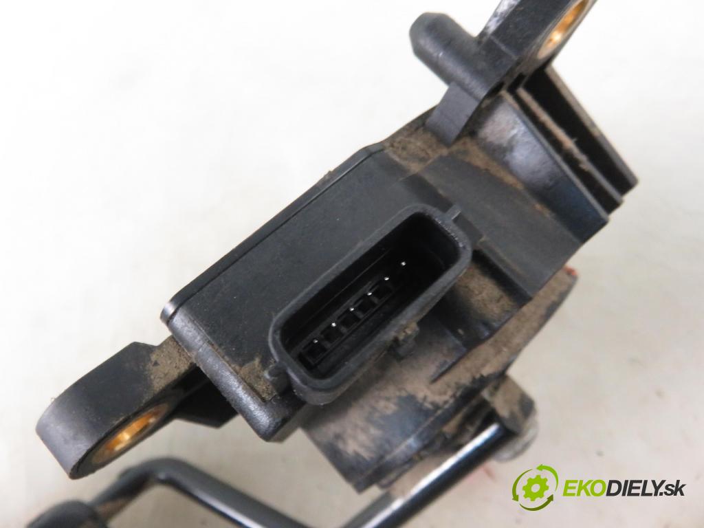 RENAULT SCENIC II (JM0/1_) MINIVAN 2006 96,00 1.9 dCi (JM15) - F9Q 804 1870,00 Potenciometer plynu 8200159647B (Pedále)