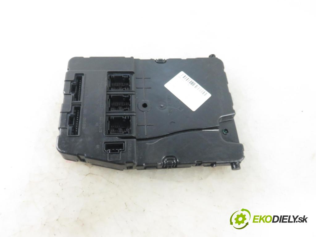 RENAULT SCENIC II (JM0/1_) MINIVAN 2006 96,00 1.9 dCi (JM15) - F9Q 804 1870,00 MODUL BSI 8200606830 ; S118400260G