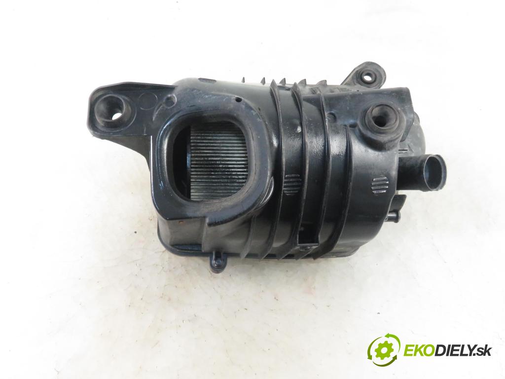 AUDI A3 (8P1) HB 2003 75,00 1.6 - BGU 1595,00 Obal filtra vzduchu 1F0129607 ; 1K0129610B ; 1F0129601 (Obaly filtrov vzduchu)