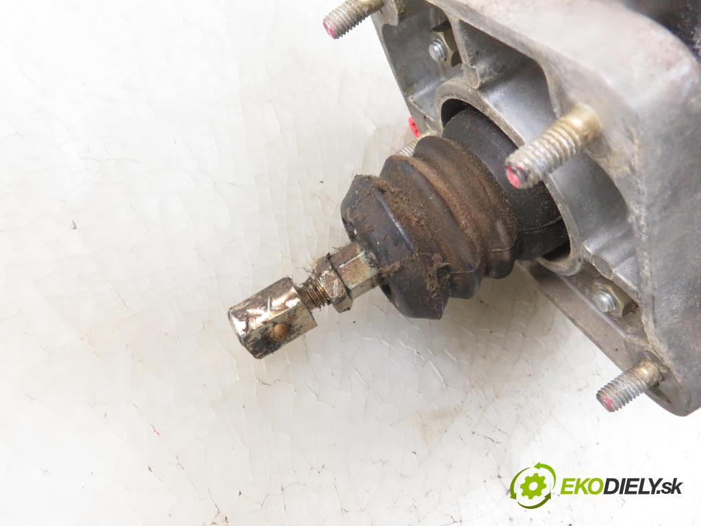 FSO POLONEZ III LIFTBACK 2001 57,00 1.6 i - 147CK46 1598,00 Posilovač  (Servočerpadlá, pumpy riadenia)