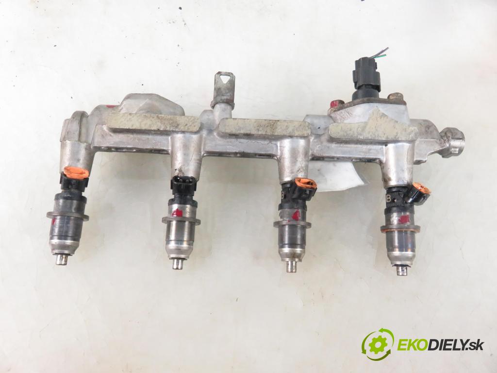 MITSUBISHI CARISMA Sedan (DA_) SEDAN 2001 92,00 1.8 16V GDI 125 - 4G93 (GDI) 1834,00 Lišta vstrekovacia DIM1000G ; E7T05071 (Vstrekovacie lišty)