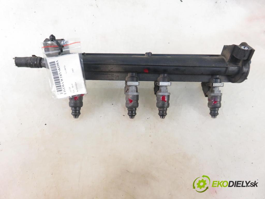 AUDI A3 (8P1) HB 2003 75,00 1.6 - BGU 1595,00 Lišta vstrekovacia 06A133317AC ; 06A906031BT (Vstrekovacie lišty)