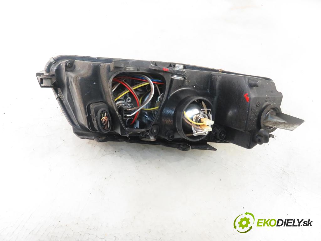 VW PASSAT B5.5 Variant (3B6) KOMBI 2002 96,00 1.9 TDI 4motion - AVF 1896,00 Svetlo LP