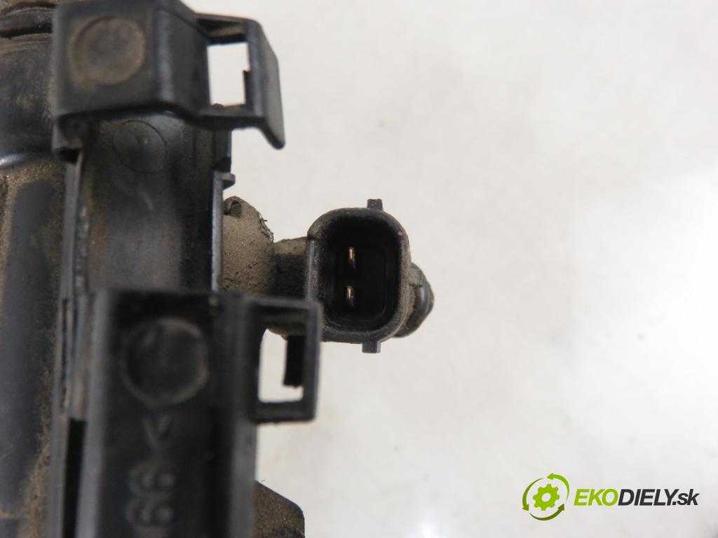 SEAT IBIZA III (6L1) HB 2005 55,00 1.4 16V - BKY 1390,00 Lišta vstrekovacia 036133319BH ; 036906031AB ; 036133320 (Vstrekovacie lišty)